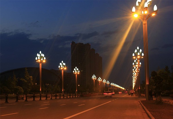 城市夜景照明，體現了城市的個性與特色